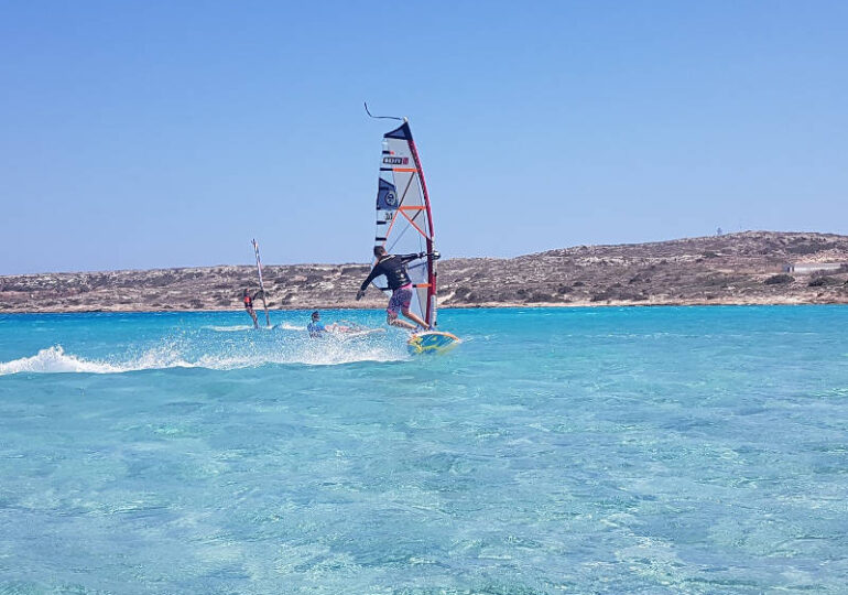 Με την προβολή του windsurf γίνεται κάποια προσπάθεια στην  Κάρπαθο;