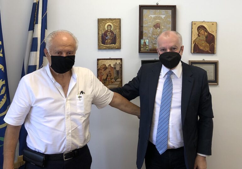 Συνάντηση Δημάρχου Ρόδου με τον Δήμαρχο Καρπάθου