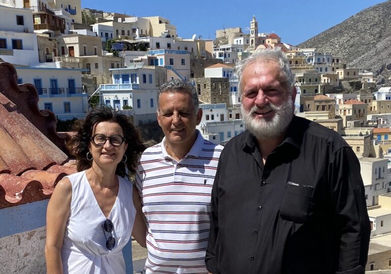 Ο Χρήστος Αραμπατζής, καθηγητής Πανεπιστημίου Θεσσαλονίκης, επισκέφθηκε την Όλυμπο Καρπάθου