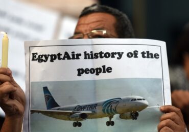 EgyptAir: Τσιγάρο στο πιλοτήριο και διαρροή οξυγόνου έριξαν την πτήση MS804 νοτίως της Καρπάθου