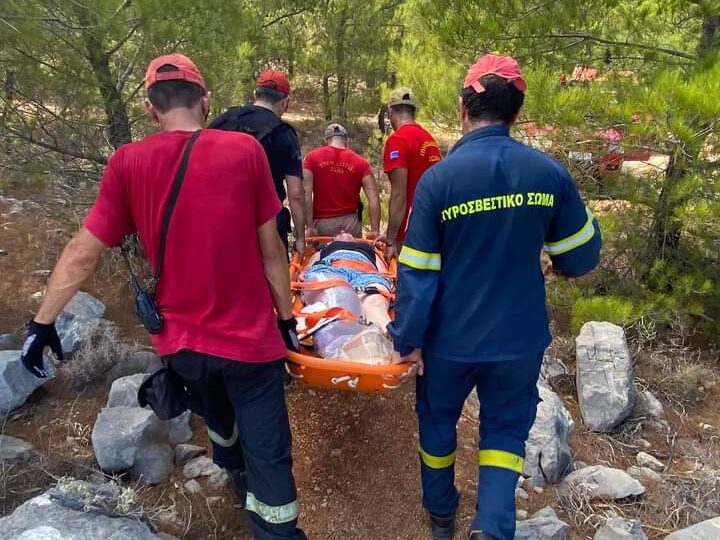 Το tweet της Πυροσβεστικής για την διάσωση - Από την εκπαίδευση στο Νοσοκομείο Καρπάθου στήθηκε επιχείρηση για την τραυματία