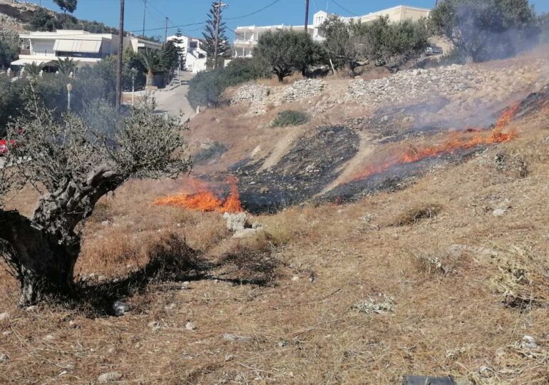 Κάρπαθος: Φωτιά από καύση υπολειμμάτων καλλιεργειών – Συνελήφθη ο δράστης