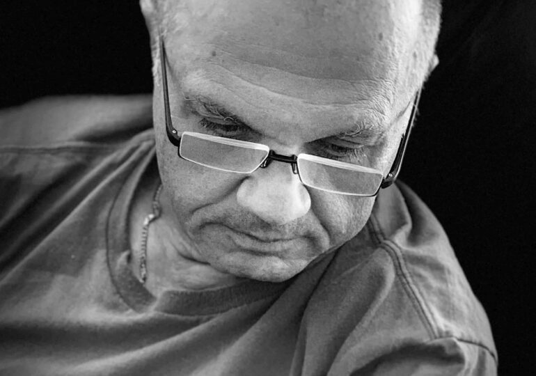 Ο Καθηγητής Καρδιοχειρουργικής ΔΡ. ΑΝΤΩΝΗΣ ΕΜΜ. ΧΡΥΣΟΣ (1954-) από το ΑΠΕΡΙ ΚΑΡΠΑΘΟΥ