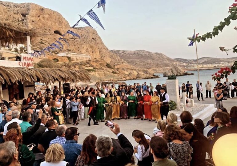 ΕΠΑΝΑΣΤΑΣΗ ΚΑΡΠΑΘΟΥ: Με μεγάλη λαμπρότητα γιορτάστηκε η Επέτειος της ΙΜΜΑΚΟΛΑΤΑΣ στο ΦΟΙΝΙΚΙ