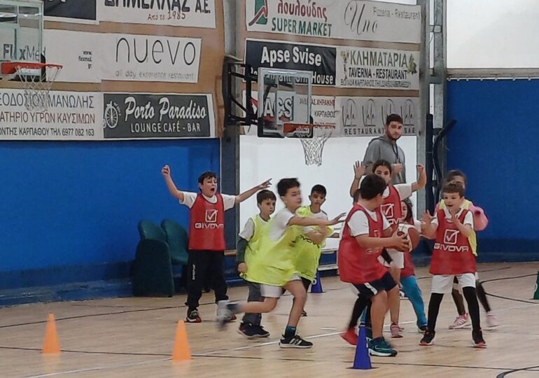 Περισσότερα από 150 παιδιά στους σχολικούς αγώνες μπάσκετ στην Κάρπαθο!