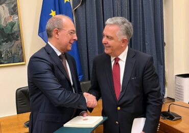 Συνάντηση του Βασίλη Α. Υψηλάντη, πρόεδρου της Κοινοβουλευτικής Ομάδας Φιλίας Ελλάδας-Ιταλίας με τον Πρέσβη της Ιταλίας στη Βουλή