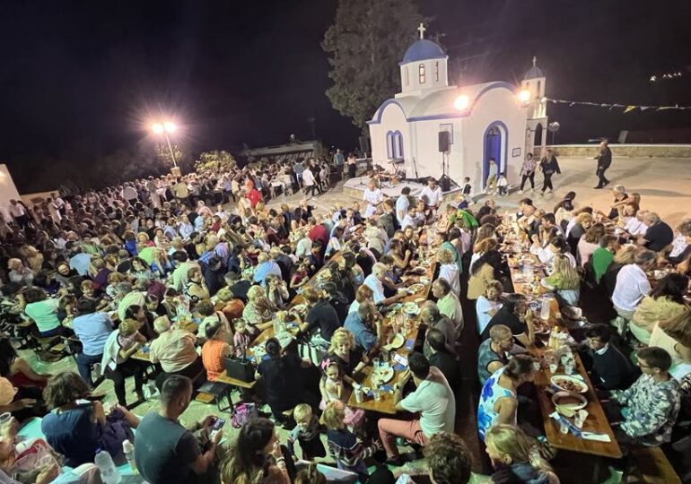 Πωλ Βιττωρούλης: Και φέτος ο Άγιος Ιωάννης στο Λακκί γέμισε κόσμο!