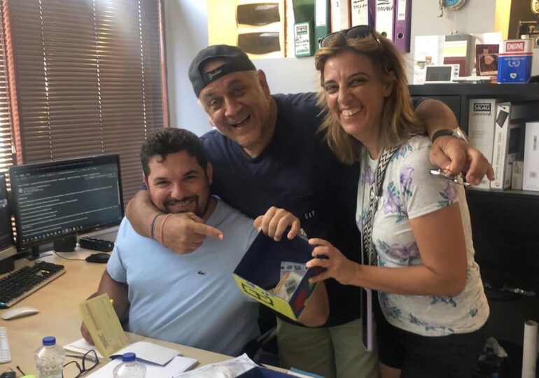 «ΟΙ ΜΙΚΡΟΙ ΠΙΚΑΣΟ ΑΠΟ ΤΗΝ ΚΑΣΟ» αγόρασαν δύο 12αρια κλιματιστικά για το Δημοτικό Σχολείο στην Αγία Μαρίνα!!