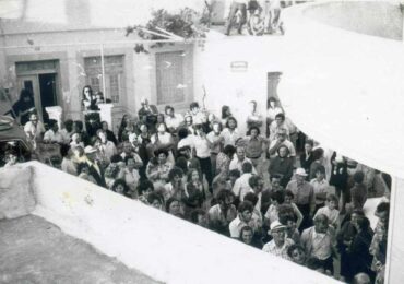 ΚΑΡΠΑΘΟΣ: Αύγουστος 1975, λειψυδρία στα ΠΗΓΑΔΙΑ - Η σθεναρή αντίσταση των ΜΕΝΕΤΩΝ!