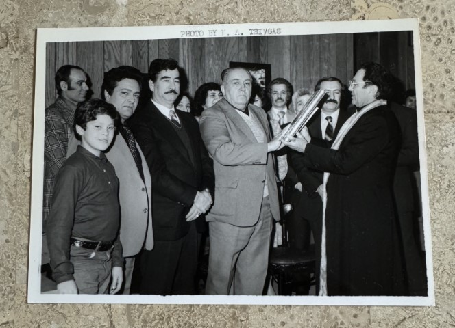 Μανώλης Κασσώτης: Καρπαθιακοί Σύλλογοι στην Αμερική – ΠΥΛΕΣ (also in English)