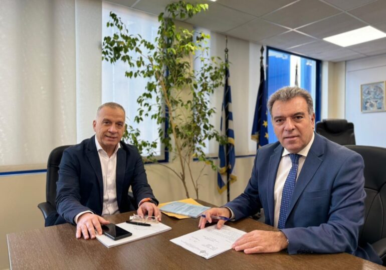 Ο Μάνος Κόνσολας στην ΕΕΤΑΑ - Συζητήθηκαν και θέματα που αφορούν Κάρπαθο και Κάσο