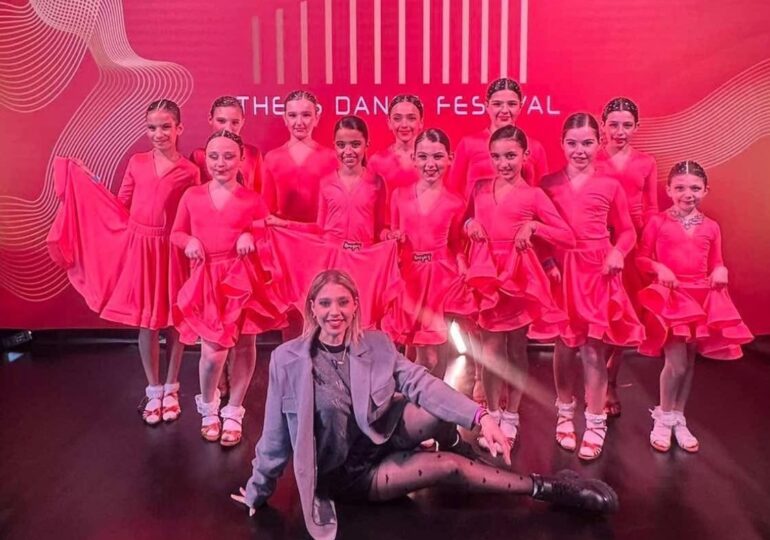 SHOW ME DANCE NEWS: Η σχολή χορού του νησιού μας, εκπροσώπησε για μια ακόμα φορά την Καρπαθο , στο ATHENS DANCE FESTIVAL , το μεγαλύτερο χορευτικό γεγονός της χρονιάς !!