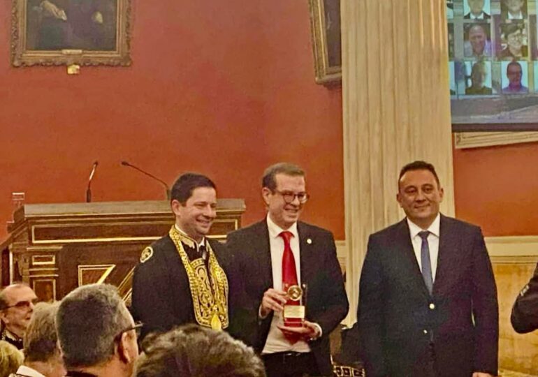 Συγχαρητήριο μήνυμα του ομ. καθηγητή Λαογραφίας, Μηνά Αλ. Αλεξιάδη, στον επίκουρο καθηγητή Αστικής Λαογραφίας Γιώργο Κούζα