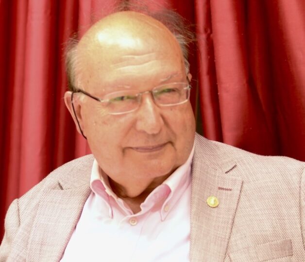 ΟΜΟΦΩΝΗ ΕΠΑΝΕΚΛΟΓΗ ΤΟΥ ΣΥΜΠΑΤΡΙΩΤΗ ΜΑΣ  ΚΑΘΗΓΗΤΗ ΜΗΝΑ ΑΛ. ΑΛΕΞΙΑΔΗ  ΣΤΗΝ ΠΡΟΕΔΡΙΑ ΤΗΣ ΕΛΛΗΝΙΚΗΣ ΛΑΟΓΡΑΦΙΚΗΣ ΕΤΑΙΡΕΙΑΣ