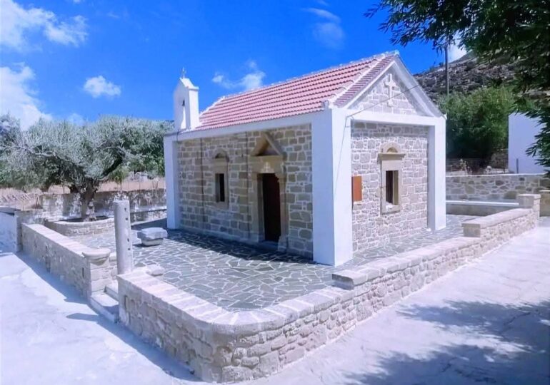 Η Κυρά Παναγιά Πηγαδιών ξαναγεννιέται – Το θαύμα της πίστης και της ανώνυμης προσφοράς
