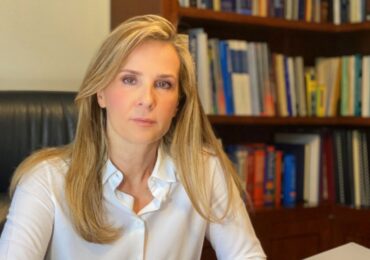 Καρπαθιακή ακαδημαϊκή παρουσία στο ΕΚΠΑ – Η Μαριλένα Βλάχου-Κωνσταντινίδη Καθηγήτρια Φαρμακευτικής Τεχνολογίας