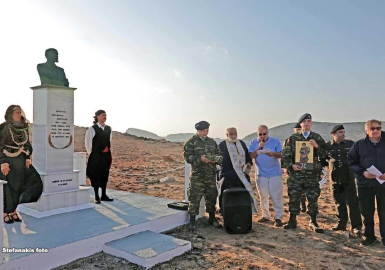 Οι Περιπατητές των Ονείρων στην Κάσο! Ο Μηνάς Βιντιάδης γράφει και αγγίζει με την ψυχή του Ηλία Μαστροπαύλου