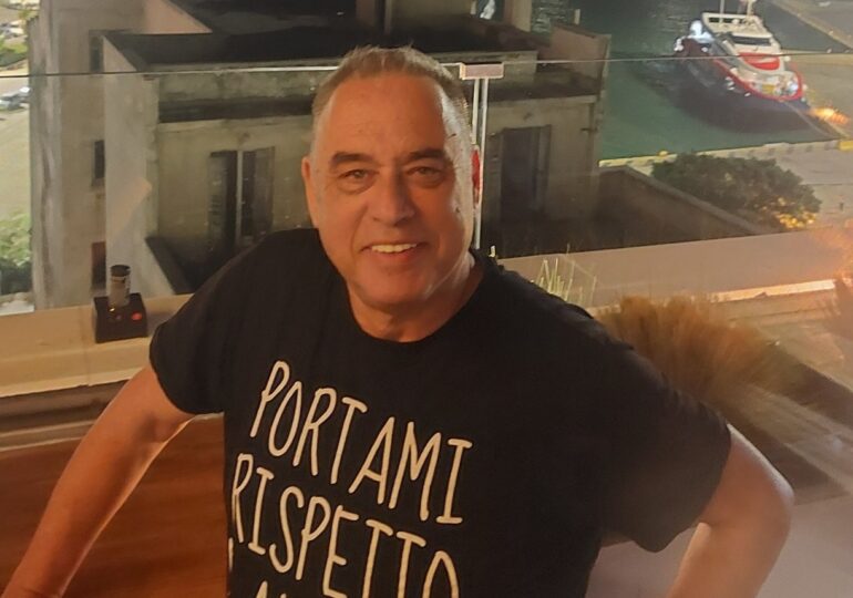 Ανακαλύπτοντας την Ιστορία μέσα από ένα Συρματικό Τραγούδι: Η Εργασία του Μιχαήλ Ηλία Ζερβουδάκη