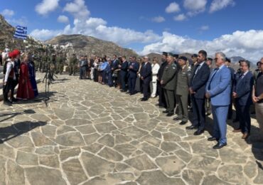 Κάρπαθος: Από το αυθόρμητο γλέντι στο καφενείο στη μεγάλη γιορτή των 81 χρόνων από την Επανάσταση των Μενετών (pics)