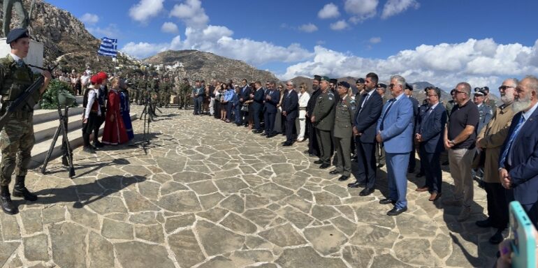 Κάρπαθος: Από το αυθόρμητο γλέντι στο καφενείο στη μεγάλη γιορτή των 81 χρόνων από την Επανάσταση των Μενετών (pics)