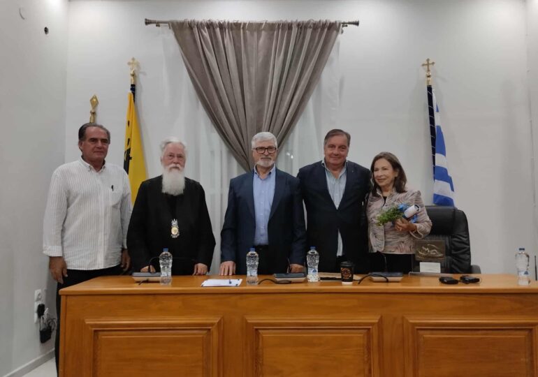 Ανακήρυξη της Ευγενίας (Τζίνης) Αδριανοπούλου, σε επίτιμη Δημότη της Η.Ν. Κάσου