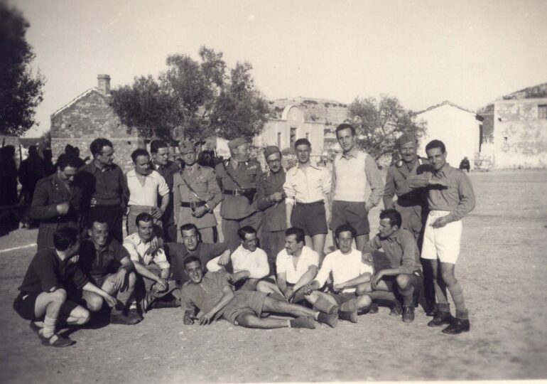 Μανώλης Κασσώτης: Τα Ιταλικά του Μανώλη (also in english)