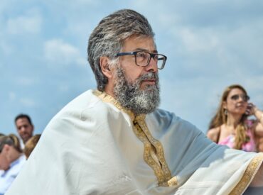 &Pi;&omicron;&iota;&omicron;&sigmaf; &epsilon;ί&nu;&alpha;&iota; &omicron; &pi;. &Delta;&eta;&mu;ή&tau;&rho;&iota;&omicron;&sigmaf; &Zeta;&alpha;&gamma;ό&rho;&alpha;&sigmaf;, &omicron; &nu;έ&omicron;&sigmaf; &Gamma;&epsilon;&nu;&iota;&kappa;ό&sigmaf; &Alpha;&rho;&chi;&iota;&epsilon;&rho;&alpha;&tau;&iota;&kappa;ό&sigmaf; &Epsilon;&pi;ί&tau;&rho;&omicron;&pi;&omicron;&sigmaf; &tau;&eta;&sigmaf; &Iota;&epsilon;&rho;ά&sigmaf; &Mu;&eta;&tau;&rho;&omicron;&pi;ό&lambda;&epsilon;&omega;&sigmaf; &Kappa;&alpha;&rho;&pi;ά&theta;&omicron;&upsilon; &kappa;&alpha;&iota; &Kappa;ά&sigma;&omicron;&upsilon;