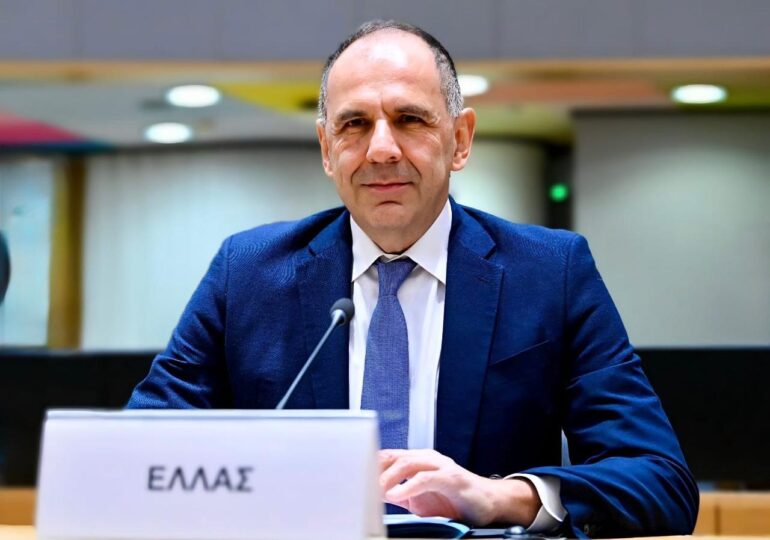 Γεραπετρίτης από Δελφούς: Ορόσημο το 2027 για τη διεύρυνση της ΕΕ στα Δυτικά Βαλκάνια