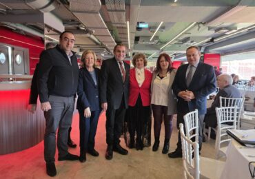 Ο Δρ Αλέξανδρος Καμαράτος στην κεντρική εκδήλωση του Συλλόγου Ατόμων με Σακχαρώδη Διαβήτη Πειραιώς και Νήσων: Μήνυμα ελπίδας και προόδου για τη «γλυκύτητα» της ζωής με διαβήτη