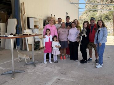 &Eta; &pi;&iota;&omicron; &tau;&upsilon;&chi;&epsilon;&rho;ή &kappa;&omicron;&pi;ή &pi;ί&tau;&alpha;&sigmaf;: &Alpha;&gamma;ά&pi;&eta;, &epsilon;&lambda;&pi;ί&delta;&alpha; &kappa;&alpha;&iota; &mu;ά&tau;&iota;&alpha; &gamma;&epsilon;&mu;ά&tau;&alpha; &epsilon;&mu;&pi;&iota;&sigma;&tau;&omicron;&sigma;ύ&nu;&eta;