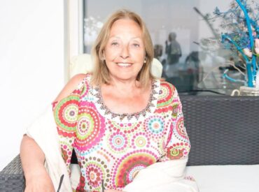 &Alpha;&pi;&omicron;&chi;&alpha;&iota;&rho;&epsilon;&tau;&iota;&sigma;&mu;ό&sigmaf; &sigma;&tau;&eta; Daniela Ratti, &mu;&iota;&alpha; &psi;&upsilon;&chi;ή &pi;&rho;&omicron;&sigma;&phi;&omicron;&rho;ά&sigmaf; &kappa;&alpha;&iota; &alpha;&gamma;ά&pi;&eta;&sigmaf;