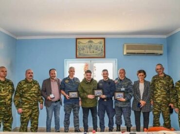 &Mu;&alpha;&nu;ώ&lambda;&eta;&sigmaf; &Pi;&alpha;&rho;&alpha;&gamma;&iota;&omicron;&sigmaf;: &Alpha;&pi;ό &tau;&iota;&sigmaf; &kappa;&alpha;&tau;&omicron;&iota;&kappa;ί&epsilon;&sigmaf; &tau;&omega;&nu; &epsilon;&nu;&sigma;&tau;ό&lambda;&omega;&nu; &sigma;&tau;&omicron; ό&rho;&alpha;&mu;&alpha; &gamma;&iota;&alpha; &mu;&iota;&alpha; &zeta;&omega;&nu;&tau;&alpha;&nu;ή &Kappa;ά&rho;&pi;&alpha;&theta;&omicron;