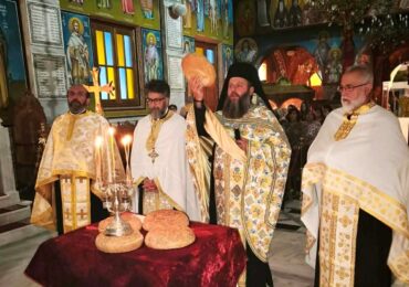 Με λαμπρότητα η Απόδοση της Εορτής του Πάσχα στον Ιερό Ναό Ευαγγελιστρίας πόλεως Καρπάθου (pics)