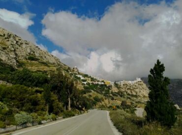 &Delta;ή&mu;&omicron;&sigmaf; &Kappa;&alpha;&rho;&pi;ά&theta;&omicron;&upsilon;: &Epsilon;&gamma;&kappa;&rho;ί&theta;&eta;&kappa;&epsilon; &pi;&rho;&omicron;&mu;ή&theta;&epsilon;&iota;&alpha; &sigma;&kappa;&upsilon;&rho;&omicron;&delta;έ&mu;&alpha;&tau;&omicron;&sigmaf; &kappa;&alpha;&iota; &upsilon;&lambda;&iota;&kappa;ώ&nu; &gamma;&iota;&alpha; &tau;&eta; &sigma;&upsilon;&nu;&tau;ή&rho;&eta;&sigma;&eta; &delta;&eta;&mu;&omicron;&tau;&iota;&kappa;ώ&nu; &delta;&rho;ό&mu;&omega;&nu; &kappa;&alpha;&iota; &kappa;&omicron;&iota;&nu;ό&chi;&rho;&eta;&sigma;&tau;&omega;&nu; &chi;ώ&rho;&omega;&nu;