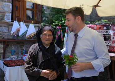Την Όλυμπο Καρπάθου επισκέφθηκε ο Νίκος Ανδρουλάκης (pics)
