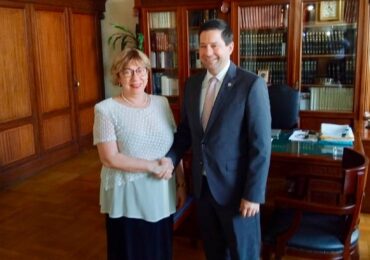 Μια Καρπάθια εξ αγχιστείας στην κορυφή της ελληνικής Λαογραφίας – Η Βασιλική Χρυσανθοπούλου εξελέγη Καθηγήτρια στο ΕΚΠΑ