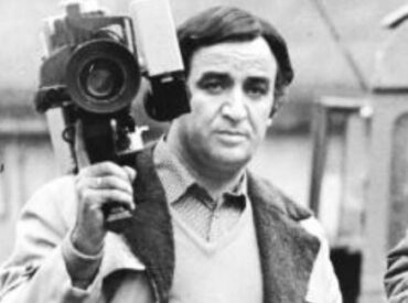 &Sigma;&alpha;&nu; &sigma;ή&mu;&epsilon;&rho;&alpha;, 29.9.1973: &Omicron; &Pi;&omega;&lambda; &Beta;&iota;&tau;&omega;&rho;&omicron;ύ&lambda;&eta;&sigmaf; &pi;&alpha;&rho;&omicron;&upsilon;&sigma;&iota;ά&zeta;&epsilon;&iota; &tau;&eta;&nu; &tau;&alpha;&iota;&nu;ί&alpha; "&Epsilon;&pi;&iota;&sigma;&tau;&rho;&omicron;&phi;ή &sigma;&tau;&eta;&nu; &Kappa;ά&rho;&pi;&alpha;&theta;&omicron;"