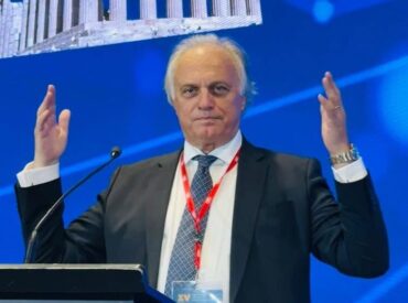 &Delta;&rho;. &Kappa;&omega;&nu;&sigma;&tau;&alpha;&nu;&tau;ί&nu;&omicron;&sigmaf; &Kappa;&omega;&nu;&sigma;&tau;&alpha;&nu;&tau;&iota;&nu;ί&delta;&eta;&sigmaf;: 20 &Chi;&Rho;&Omicron;&Nu;&Iota;&Alpha; &Rho;&Omicron;&Mu;&Pi;&Omicron;&Tau;&Iota;&Kappa;&Eta;&Sigma; &Chi;&Epsilon;&Iota;&Rho;&Omicron;&Upsilon;&Rho;&Gamma;&Iota;&Kappa;&Eta;&Sigma; &Sigma;&Tau;&Eta;&Nu; &Epsilon;&Lambda;&Lambda;&Alpha;&Delta;&Alpha;