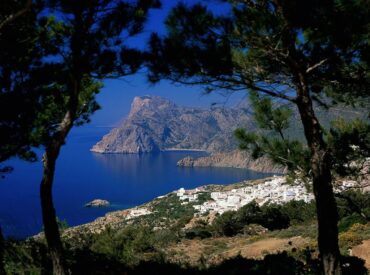 &Delta;ή&mu;&omicron;&sigmaf; &Kappa;&Alpha;&Rho;&Pi;&Alpha;&Theta;&Omicron;&Upsilon;: &Nu;έ&omicron;&sigmaf; &Chi;ώ&rho;&omicron;&sigmaf; &Alpha;&theta;&lambda;&eta;&tau;&iota;&sigma;&mu;&omicron;ύ &sigma;&tau;&eta; &theta;έ&sigma;&eta; "&Lambda;&epsilon;&kappa;ά&nu;&eta;" &Mu;&epsilon;&sigma;&omicron;&chi;&omega;&rho;ί&omicron;&upsilon;
