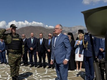 &Omicron; &Pi;&rho;ό&epsilon;&delta;&rho;&omicron;&sigmaf; &tau;&eta;&sigmaf; &Delta;&eta;&mu;&omicron;&kappa;&rho;&alpha;&tau;ί&alpha;&sigmaf; &sigma;&tau;&eta;&nu; &Kappa;ά&rho;&pi;&alpha;&theta;&omicron; - 5 &Omicron;&kappa;&tau;&omega;&beta;&rho;ί&omicron;&upsilon; 2026