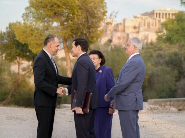 &Gamma;&iota;ώ&rho;&gamma;&omicron;&sigmaf; &Gamma;&epsilon;&rho;&alpha;&pi;&epsilon;&tau;&rho;ί&tau;&eta;&sigmaf;: &Alpha;&pi;ό &tau;&iota;&sigmaf; &Mu;&epsilon;&nu;&epsilon;&tau;έ&sigmaf; &alpha;&pi;έ&nu;&alpha;&nu;&tau;&iota; &sigma;&tau;&omicron;&nu; &Upsilon;&Pi;&Epsilon;&Xi; &tau;&omega;&nu; &Eta;&Pi;&Alpha;!
